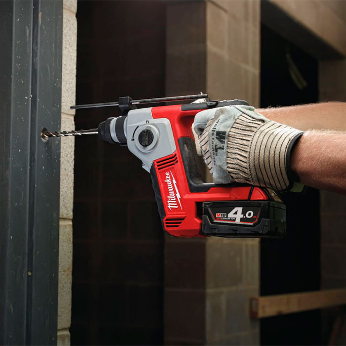 Milwaukee M18 BH-402C - Image 2