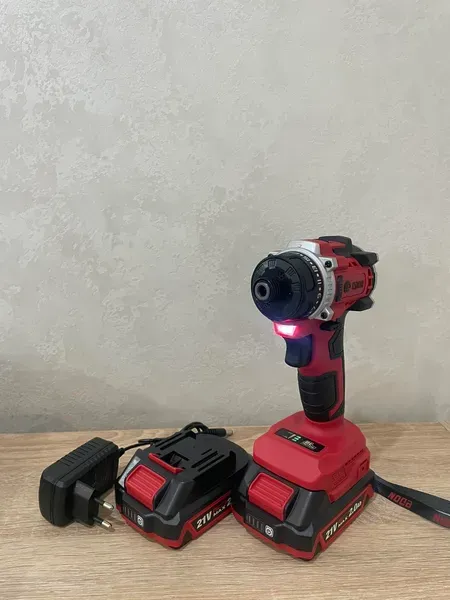 Аккумуляторный шуруповерт Edon ED-SM21 BL (2,0 Аг х2, зарядное устройство) в кейсе